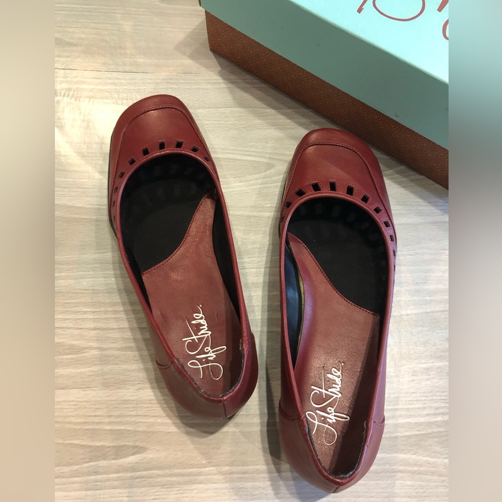 New cute comfy flats